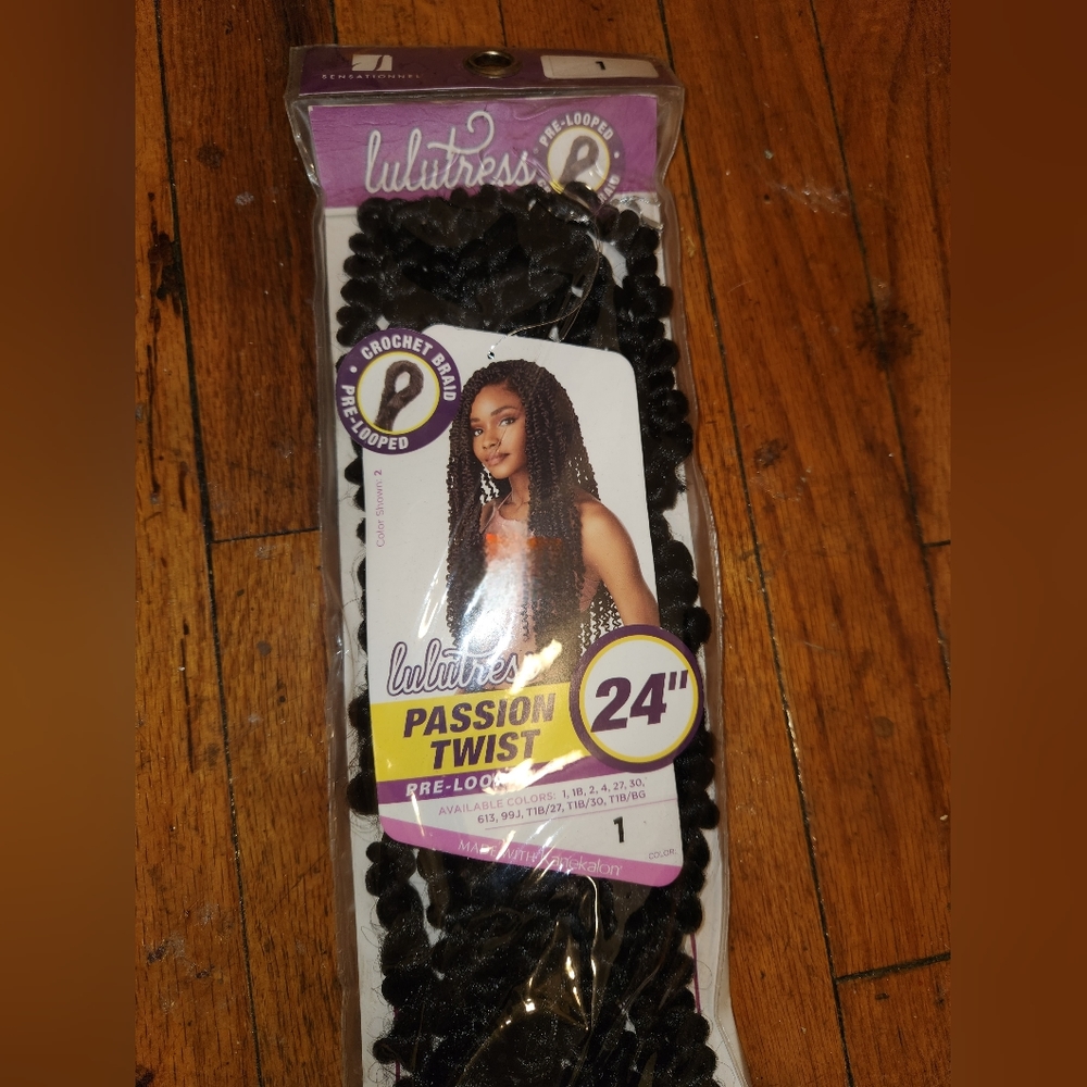 Lulutress Passion Twist 24" Crochet Hair - Black